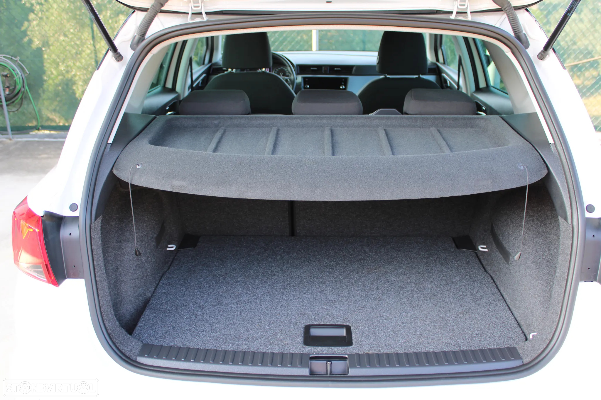 SEAT Arona 1.0 TSI Xcellence - 41