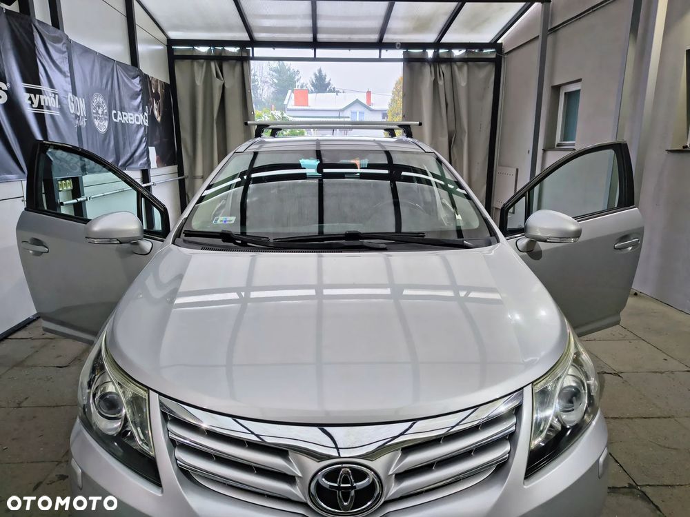 Toyota Avensis 1.8 Comfort - 3