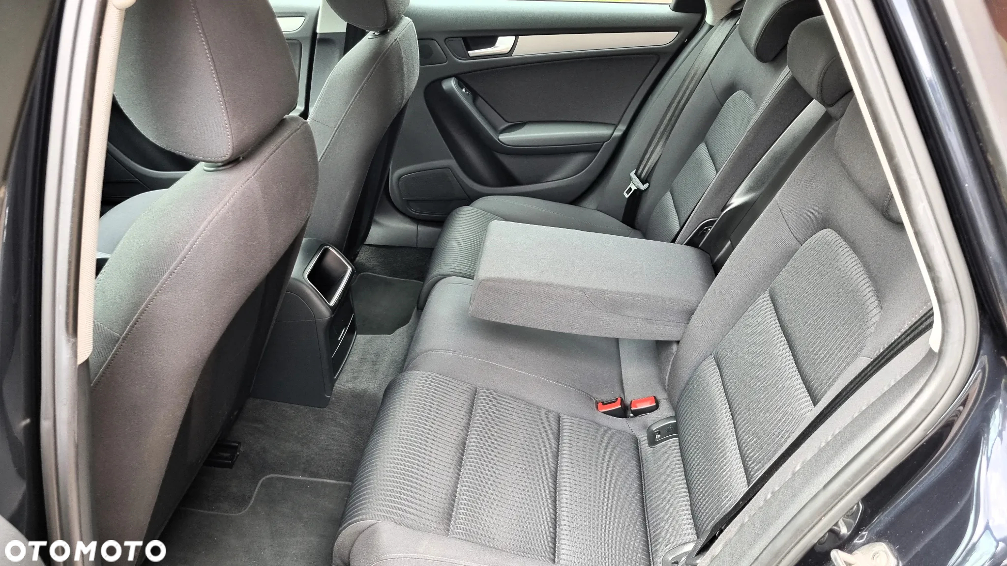 Audi A4 Avant 2.0 TDI DPF Ambiente - 20