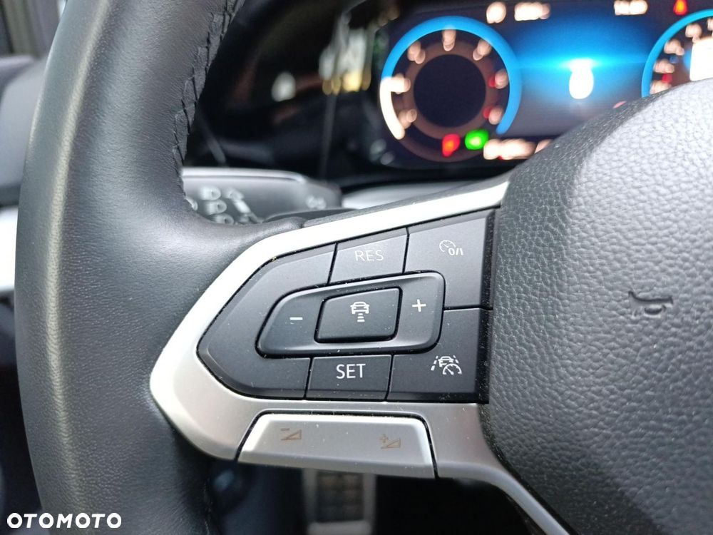 Volkswagen Golf - 31
