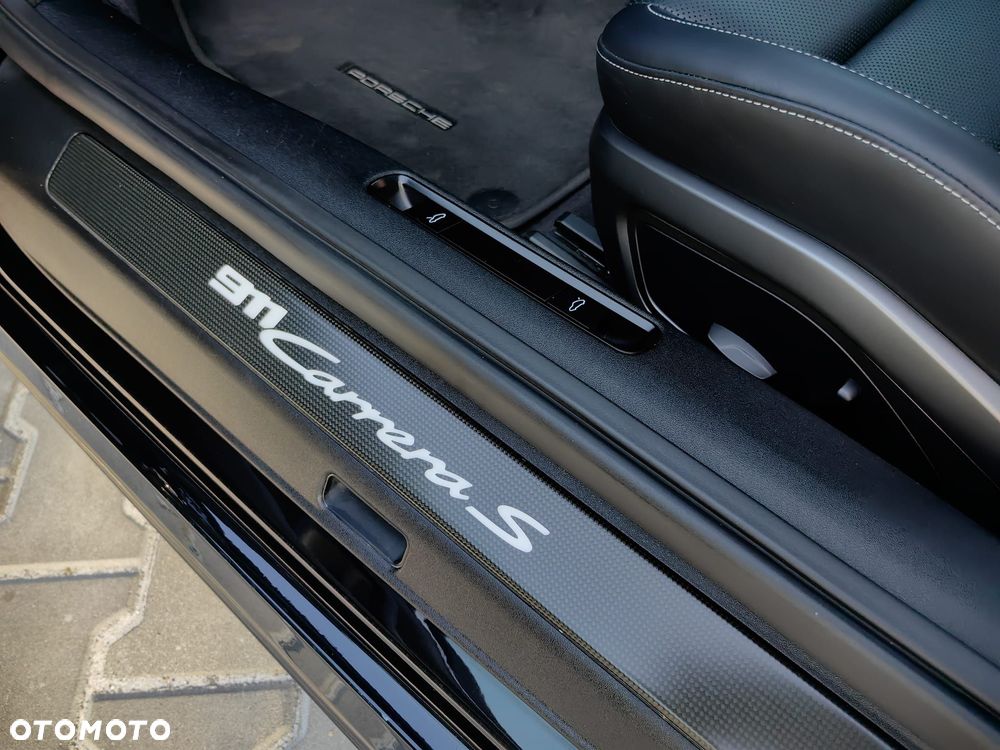 Porsche 911 Carrera S - 28