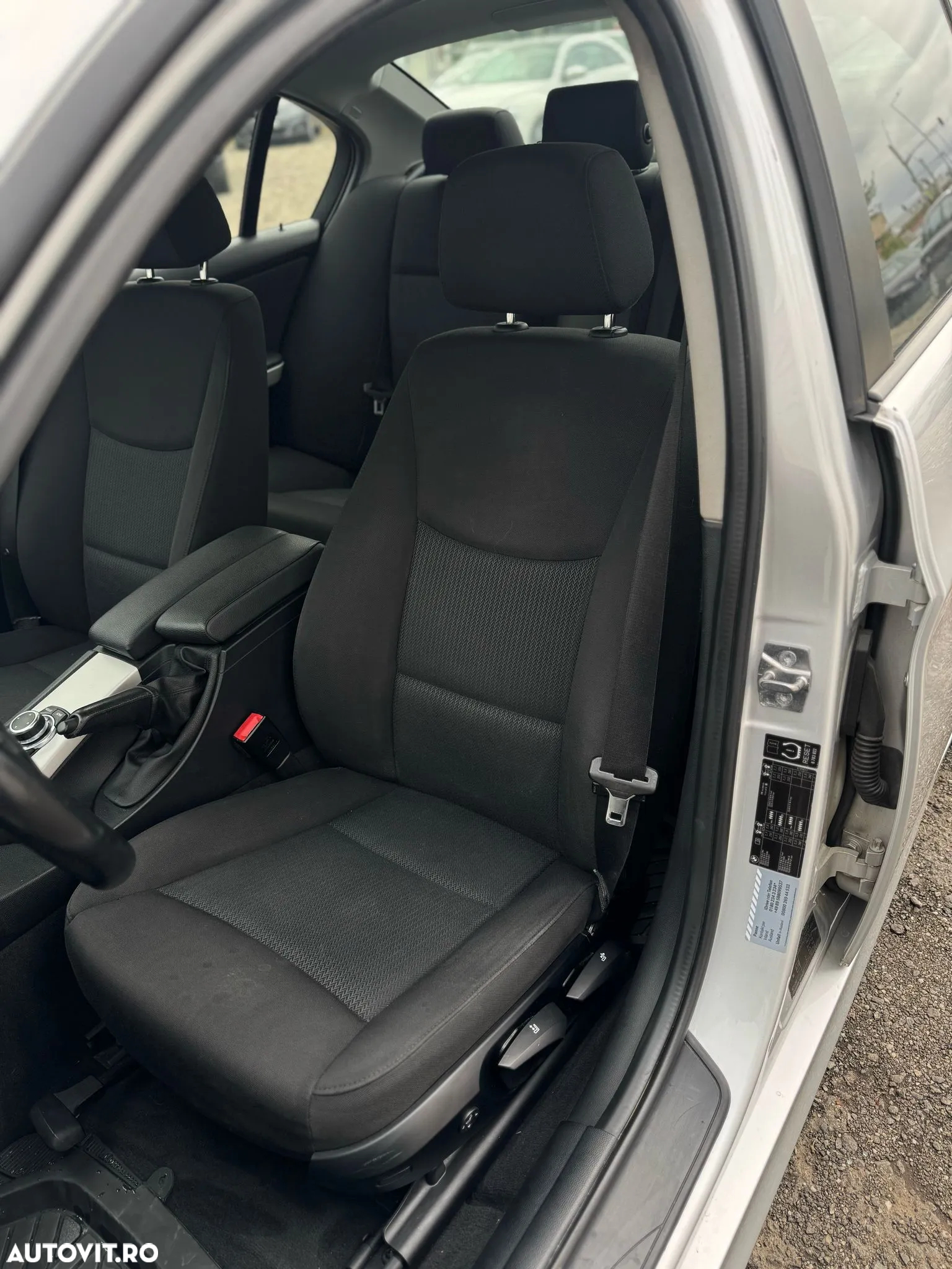 BMW Seria 3 - 28