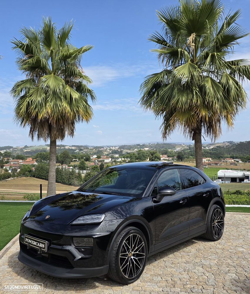 Porsche Macan Electric 4 - 3