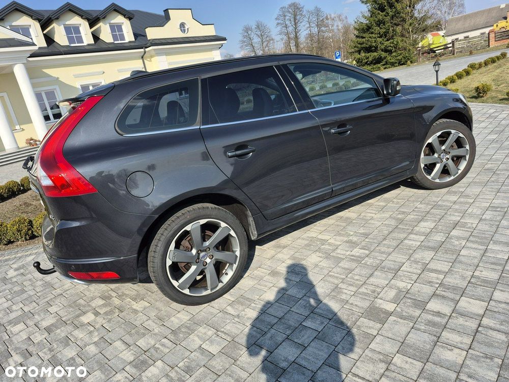 Volvo XC 60 - 4