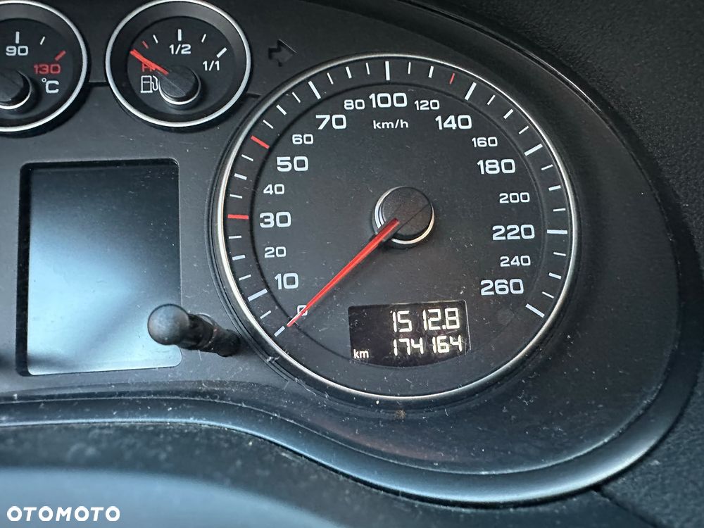 Audi A3 3-drzwiowe 2.0 TDI DPF Ambiente - 9