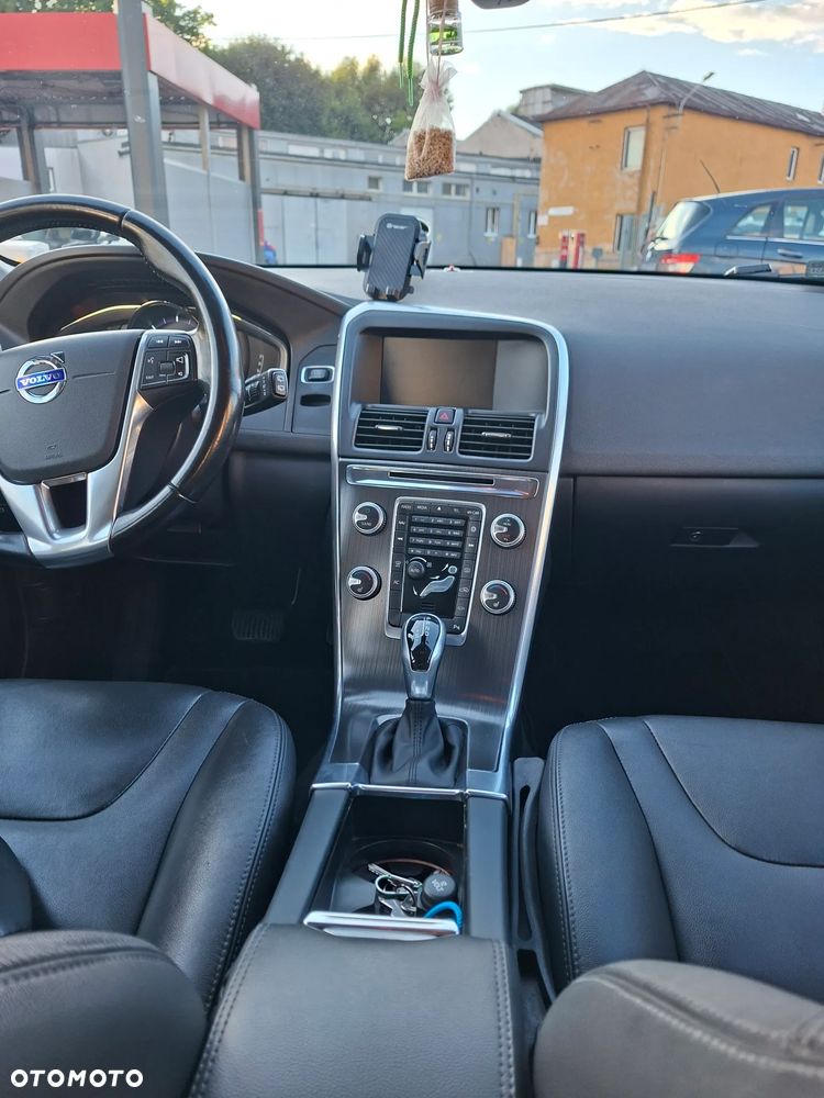 Volvo XC 60 - 8
