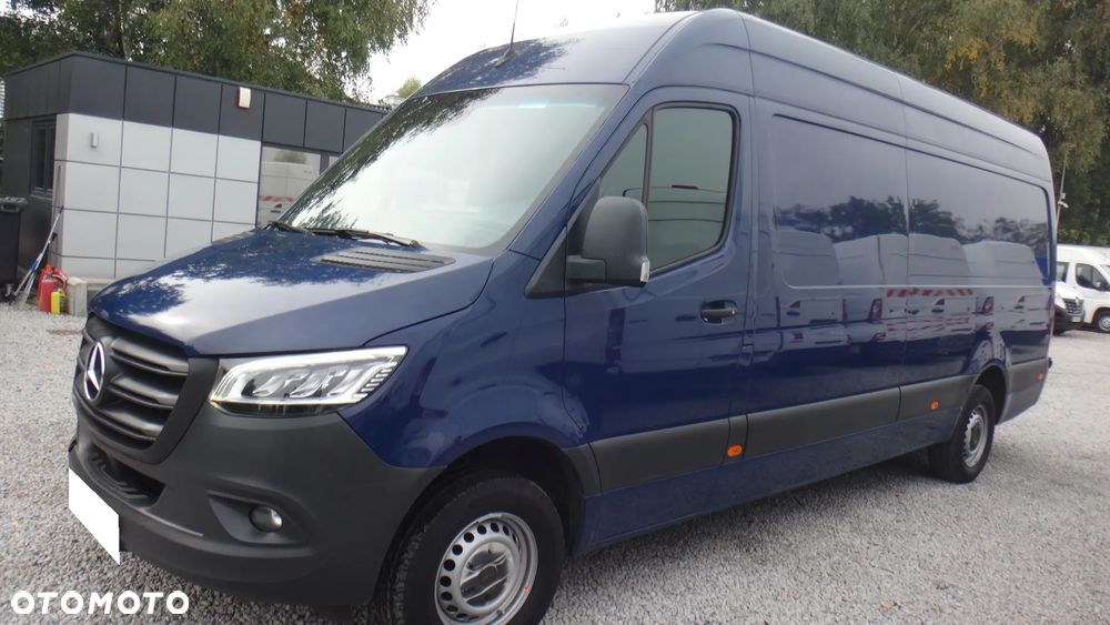 Mercedes-Benz Sprinter - 4