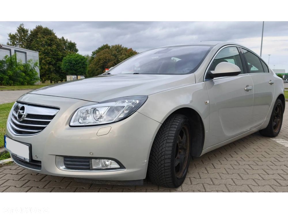 Opel Insignia 1.6 T Cosmo - 1