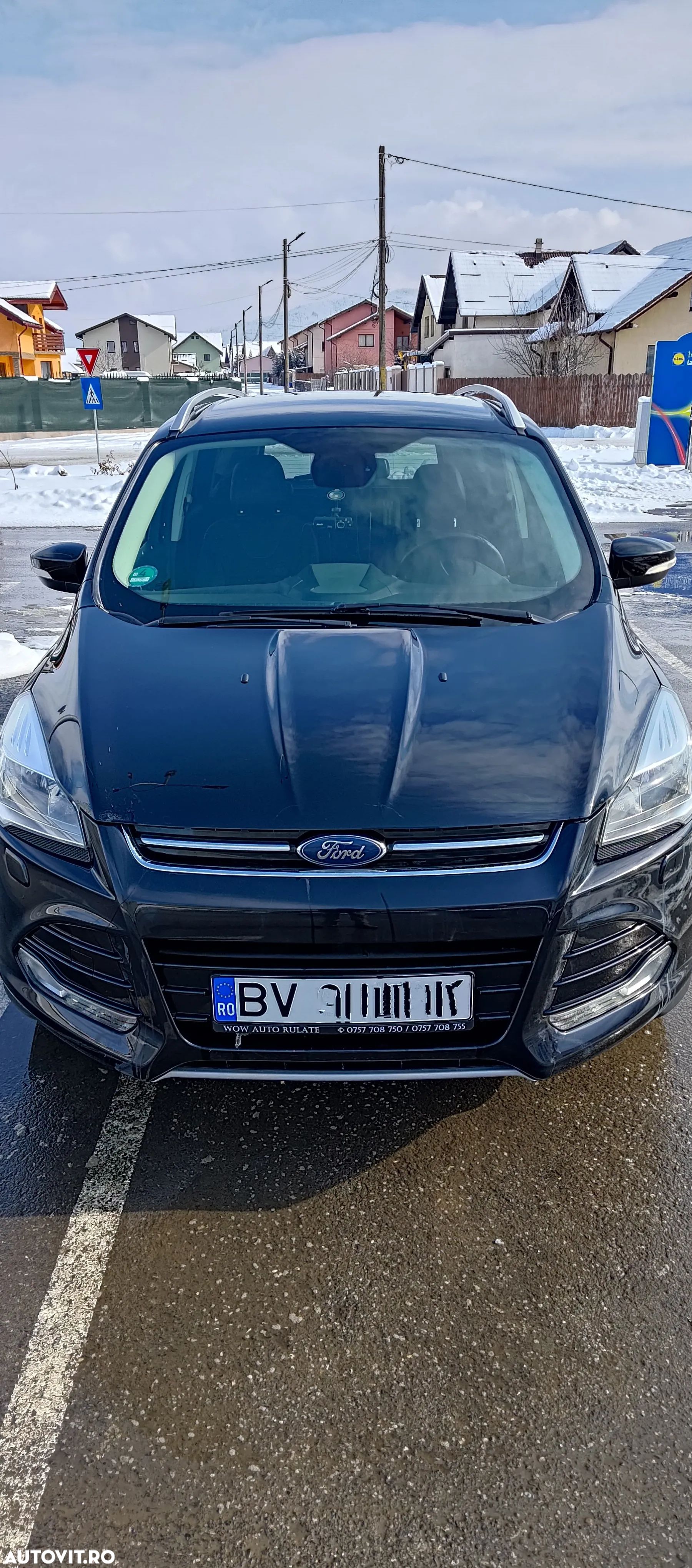 Ford Kuga 2.0 TDCi 2x4 Titanium - 1