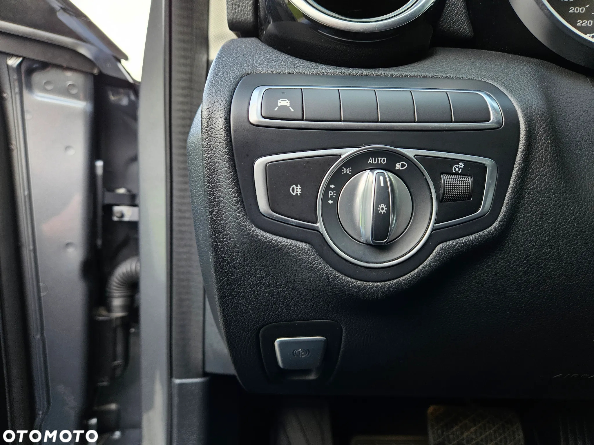 Mercedes-Benz Klasa C 220 d T 9G-TRONIC Exclusive - 20