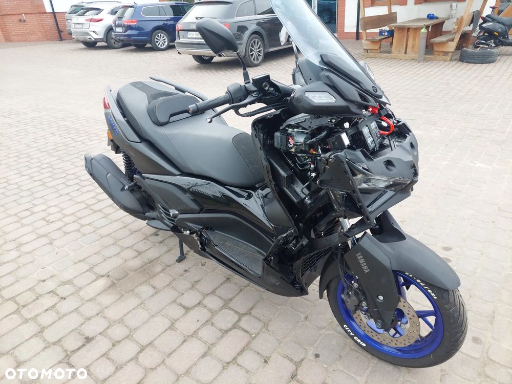 Yamaha X-max - 8
