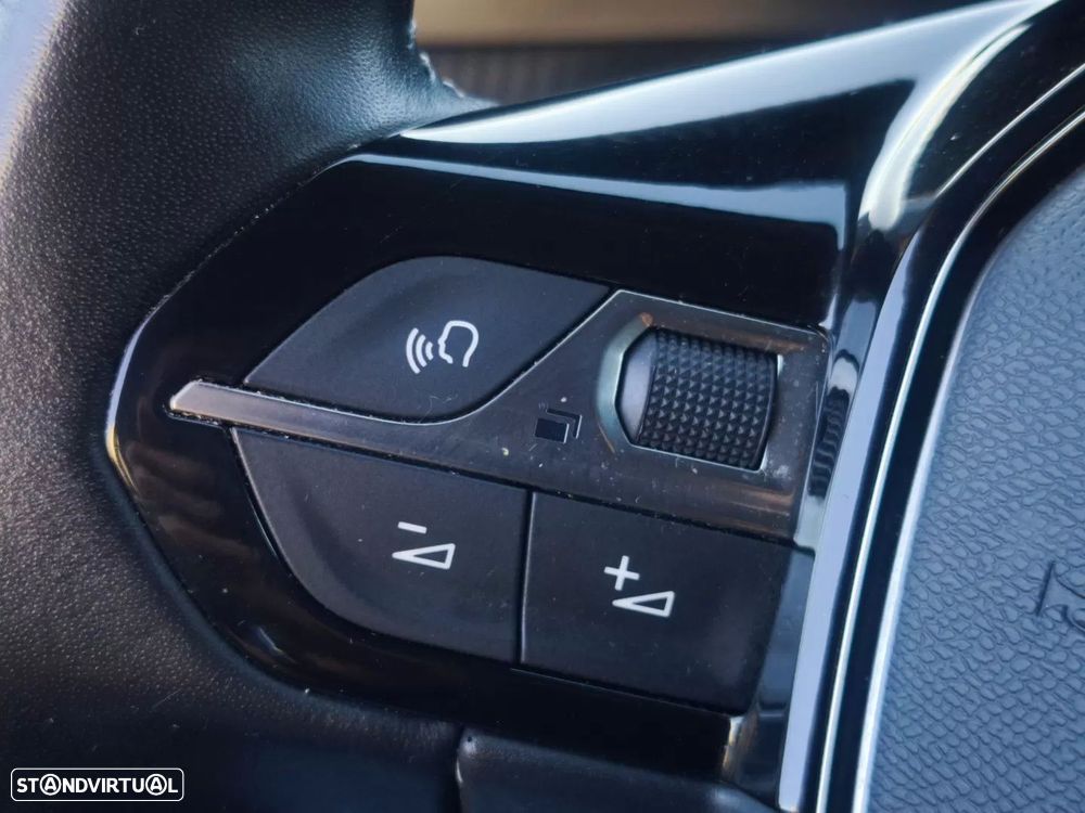 Peugeot e-2008 50 kWh Allure Pack - 24