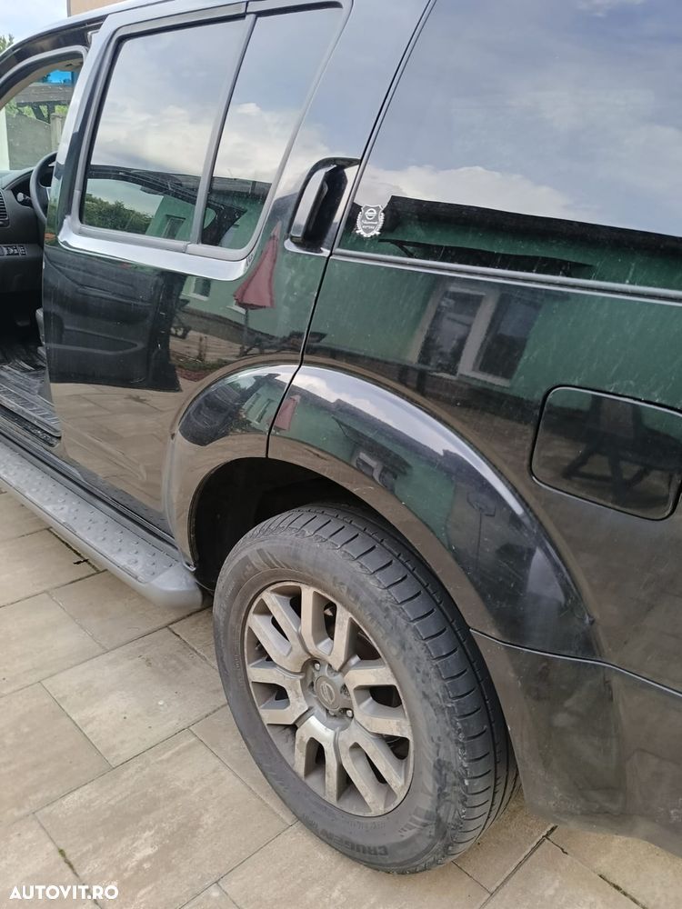 Nissan Pathfinder - 4