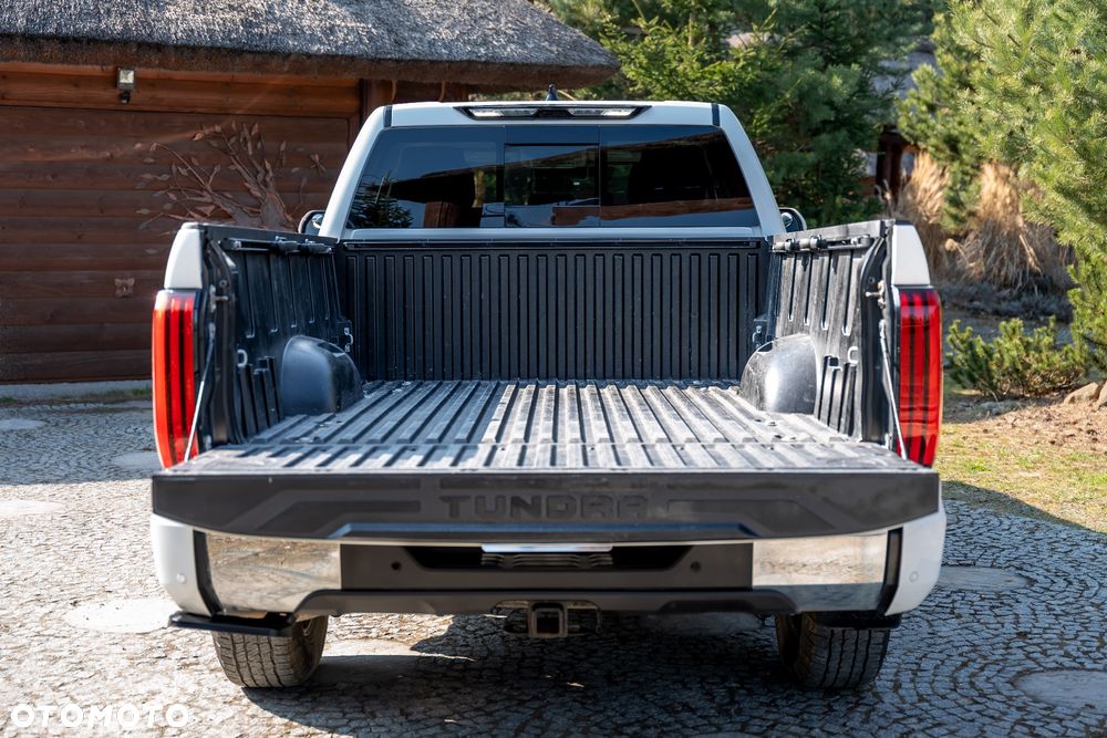 Toyota Tundra - 22
