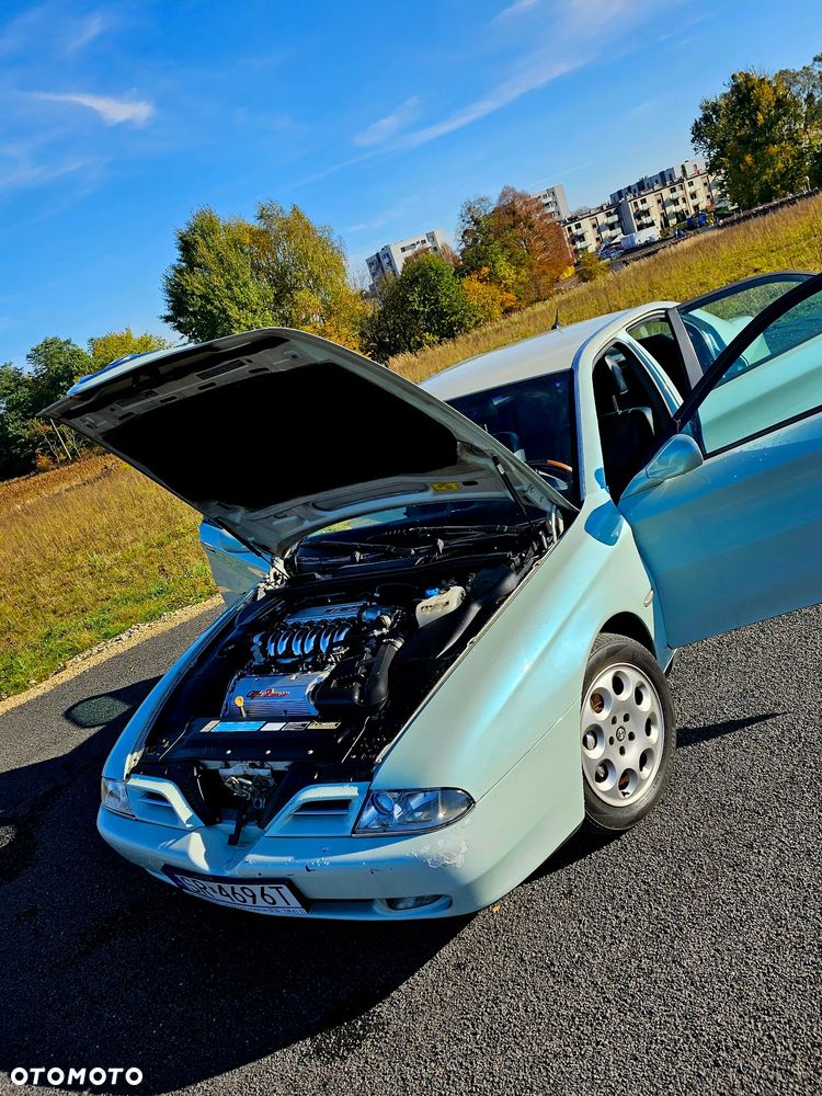 Alfa Romeo 166 - 13