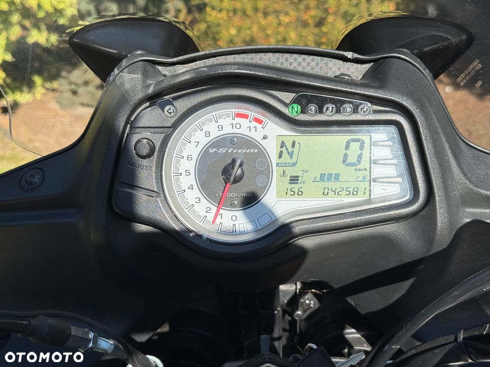 Suzuki V-STROM - 2