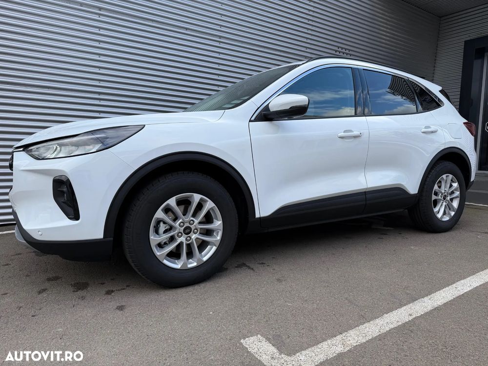 Ford Kuga 1.5 EcoBoost A8 FWD Titanium - 5