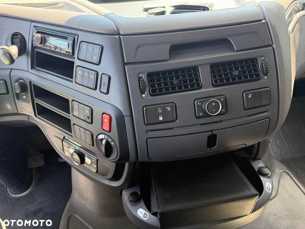 DAF XF106 480 Super Space Cab - 18