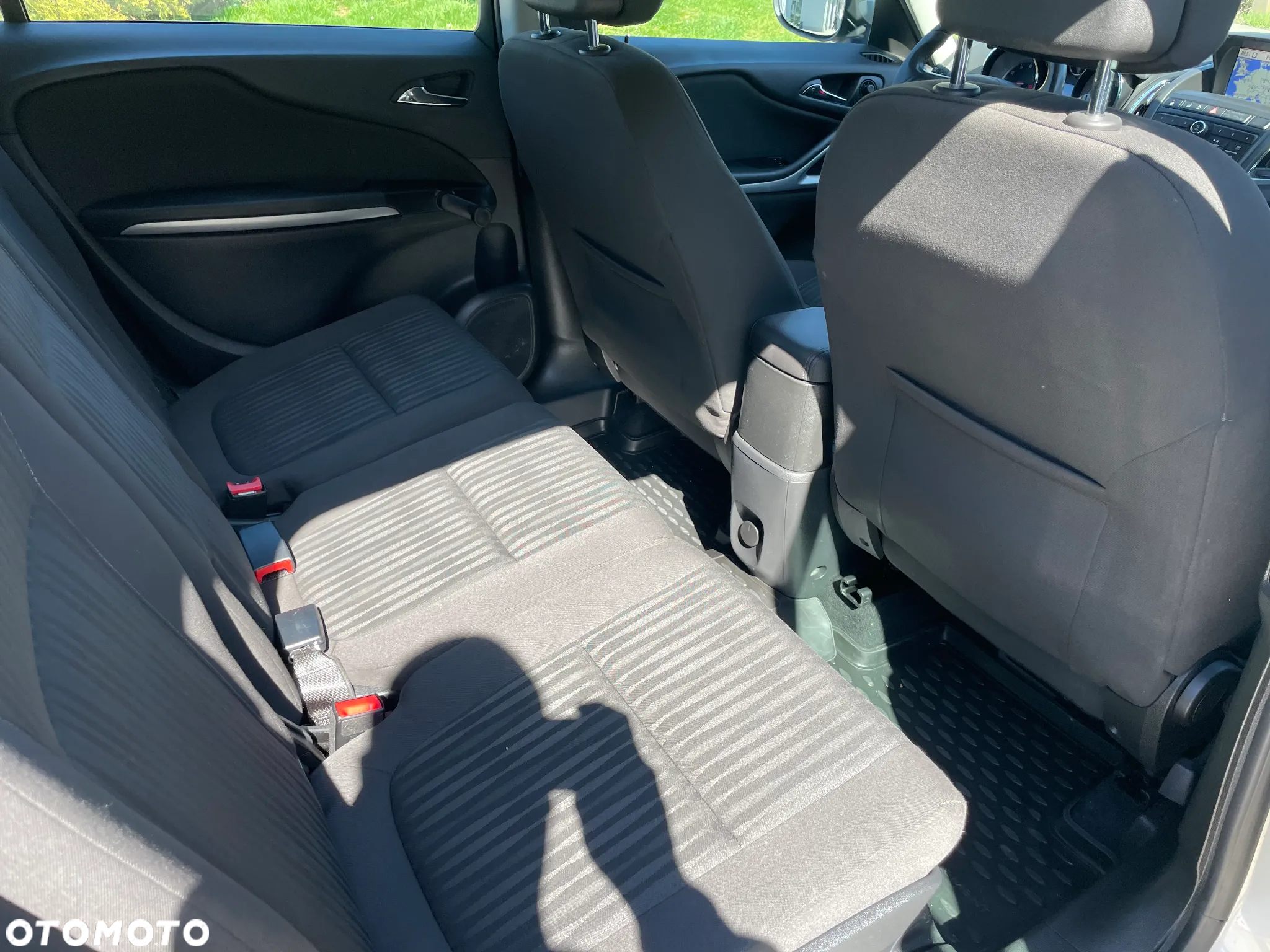 Opel Zafira Tourer 1.6 ECOTEC DIT ecoFLEX Start/Stop Innovation - 16