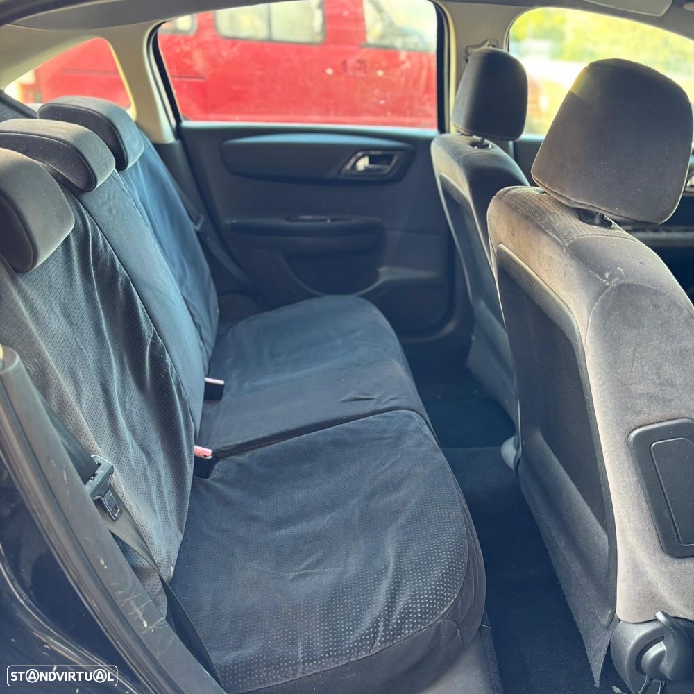 Citroën C4 1.6 HDi 110 Exclusive - 9