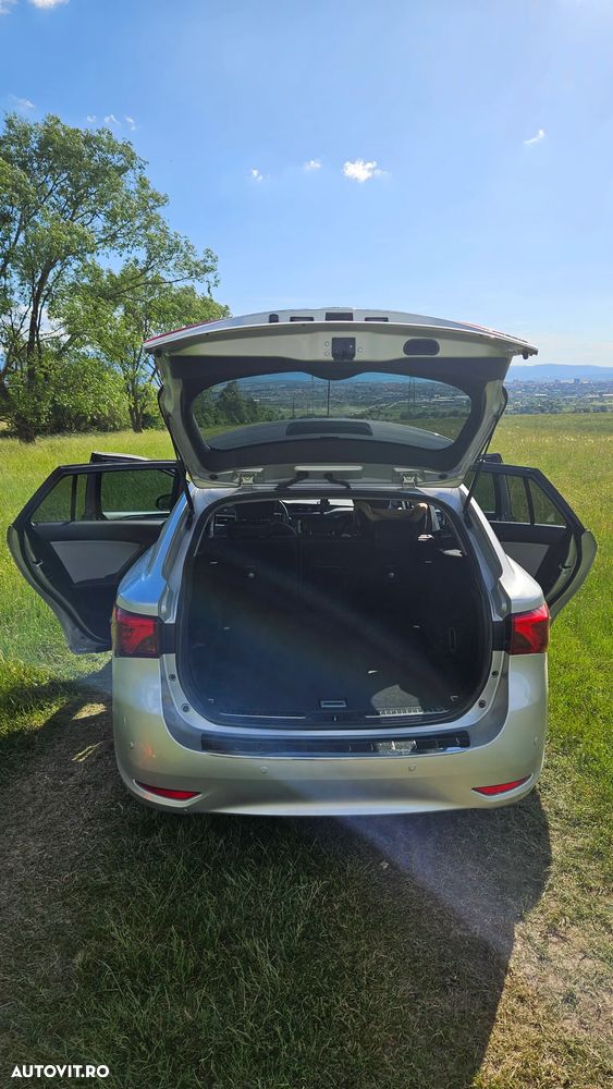 Toyota Avensis Touring Sports 1.8 Multidrive S Edition S+ - 8