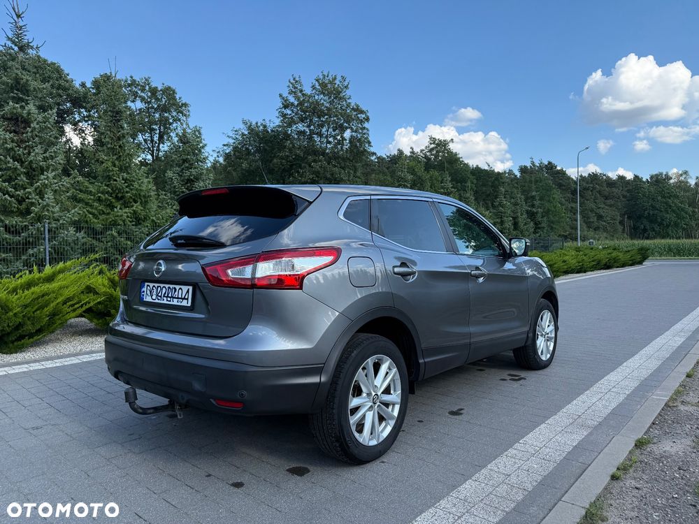 Nissan Qashqai 1.6 dCi 4 x 4 DPF tekna - 3
