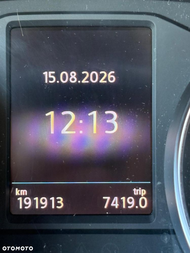 Volkswagen Passat 2.0 TDI SCR Comfortline DSG - 14