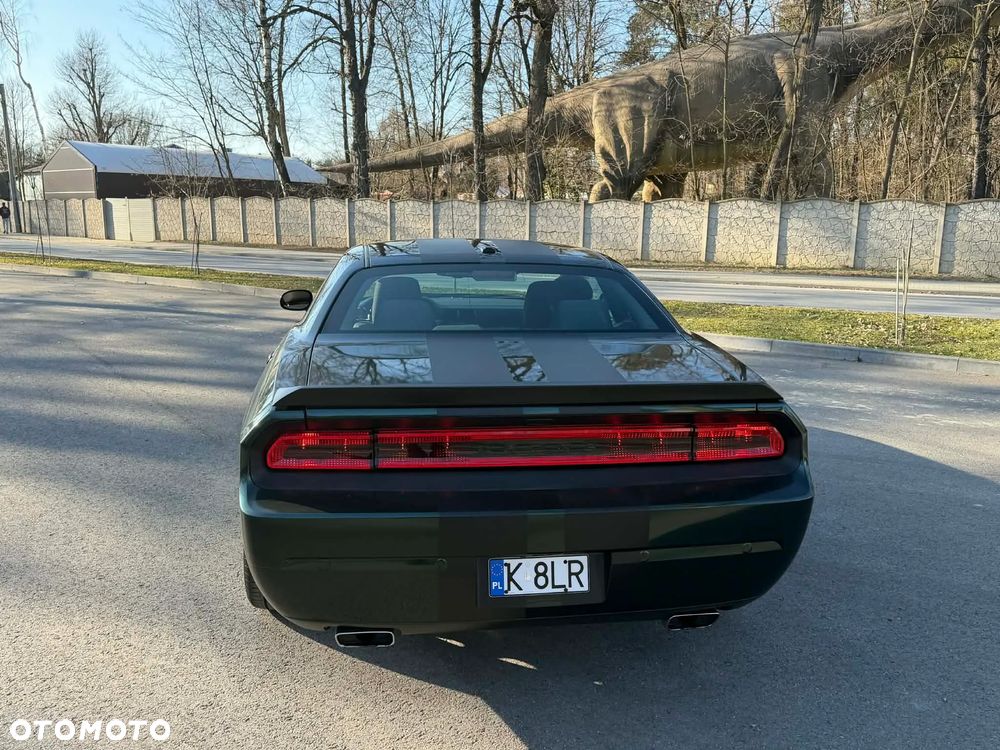 Dodge Challenger - 3