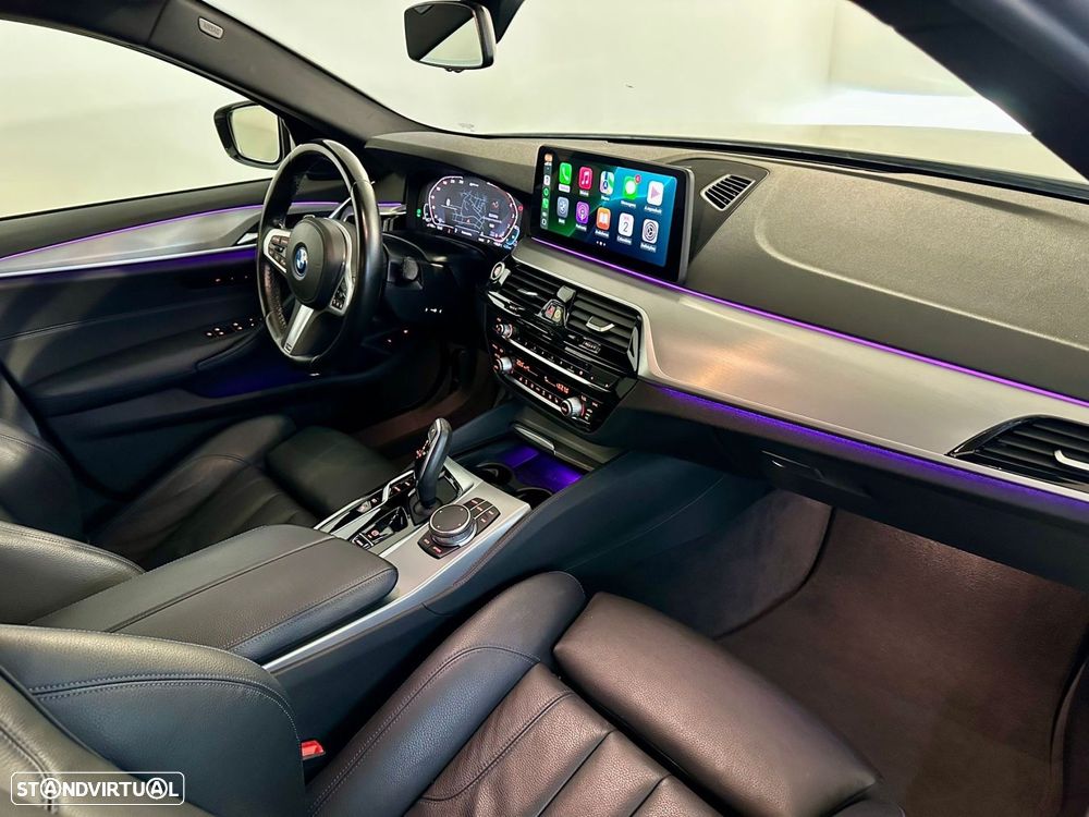 BMW 520 e Pack M - 16