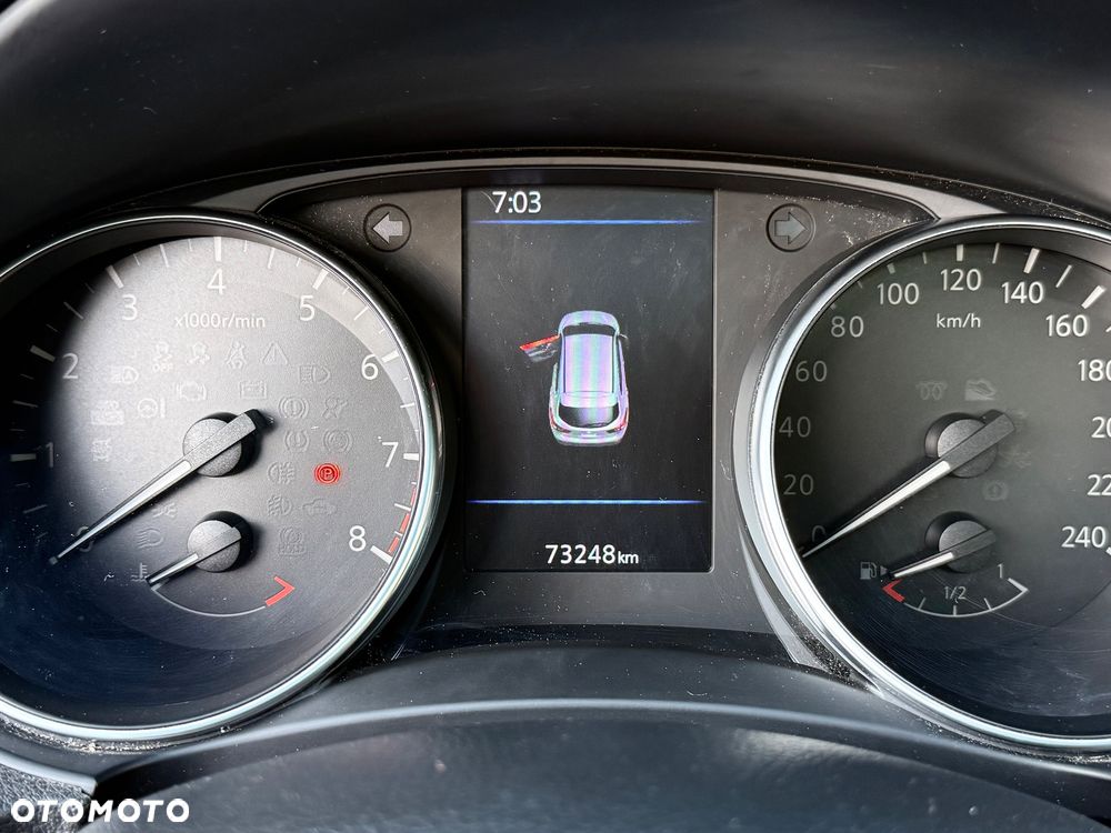 Nissan Qashqai 1.3 DIG-T N-Connecta - 16
