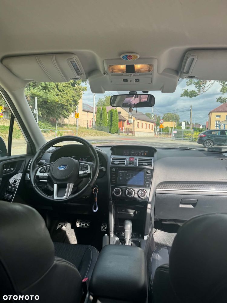 Subaru Forester 2.0 i Exclusive (EyeSight) Lineartronic - 18
