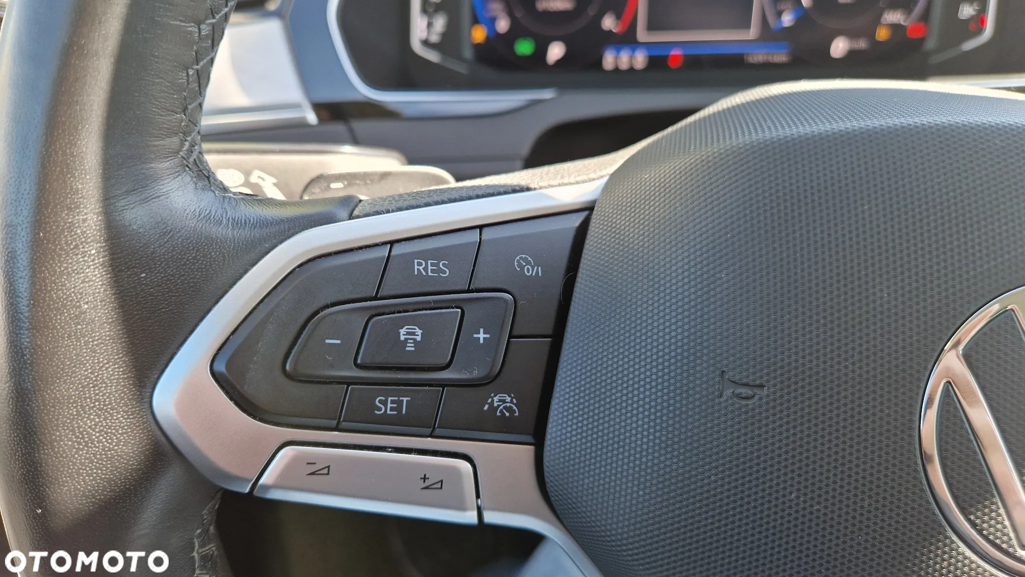 Volkswagen Passat 2.0 TDI EVO Elegance DSG - 18