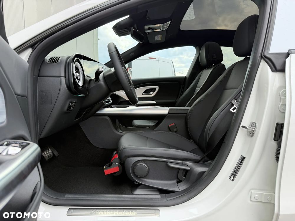 Mercedes-Benz CLA - 14