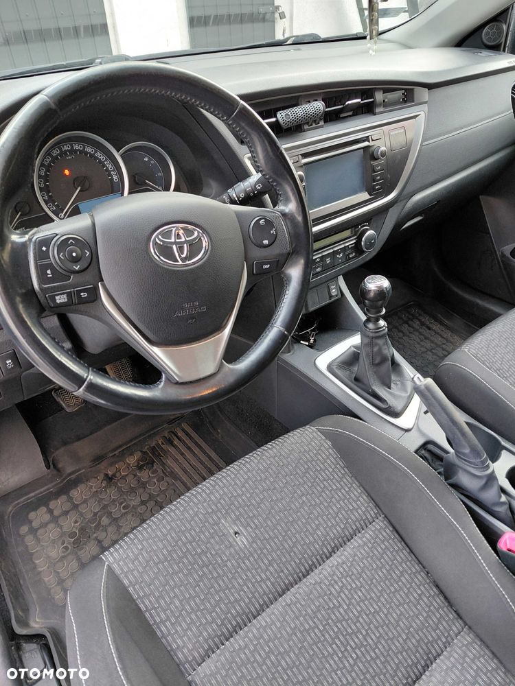 Toyota Auris - 6