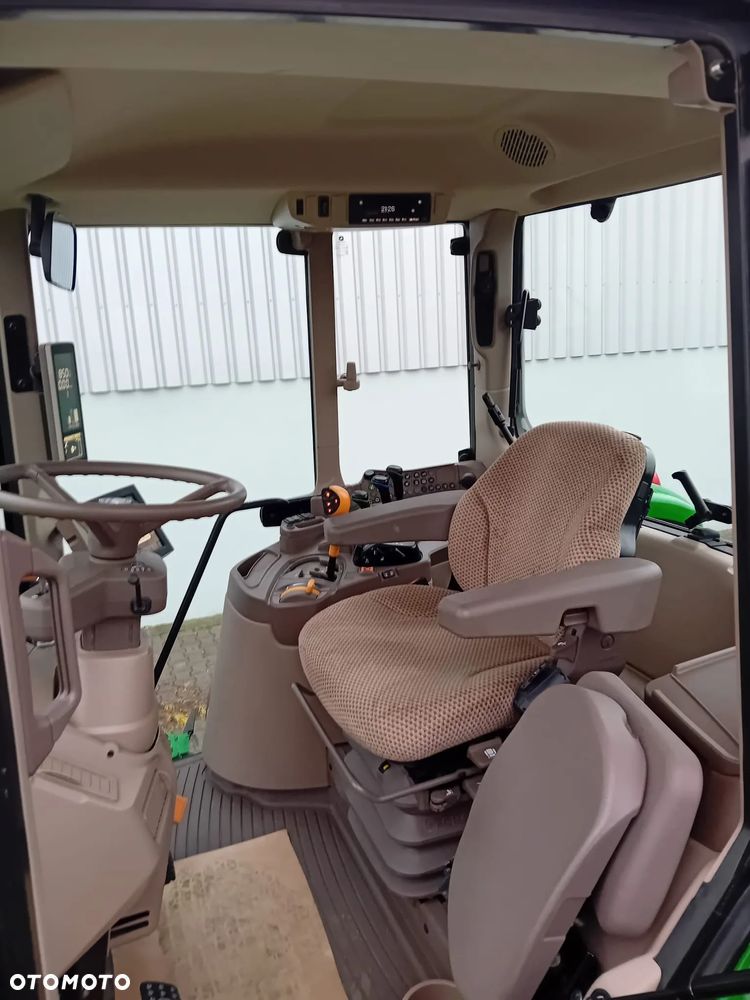 John Deere 6195M - 7