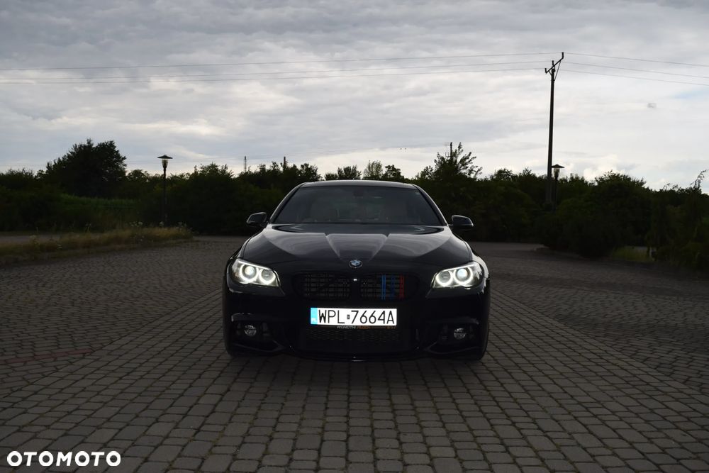 BMW Seria 5 535i Sport-Aut - 6