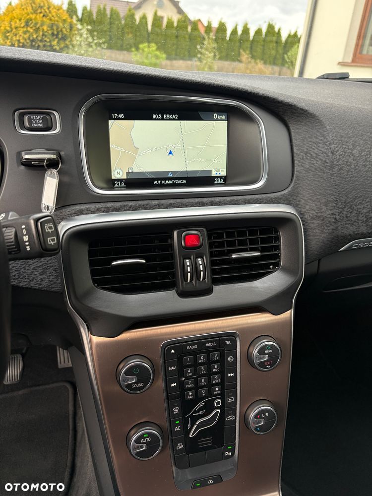 Volvo V40 Cross Country D3 Summum - 20