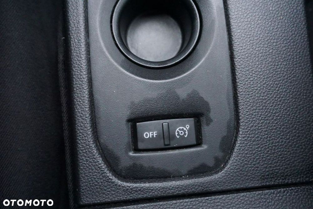 Dacia Duster 1.6 SCe Essential - 22