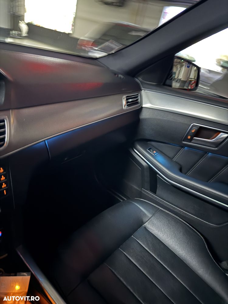Mercedes-Benz E 220 BlueTEC 9G-TRONIC Avantgarde - 28