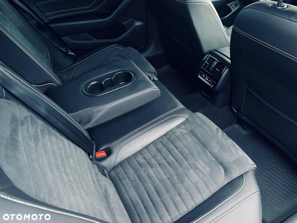 Volkswagen Passat - 19