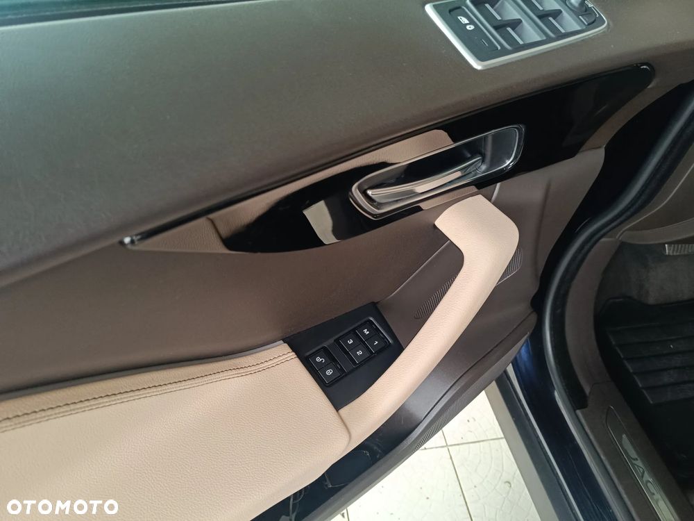 Jaguar F-Pace 2.0 i4D AWD Prestige - 31
