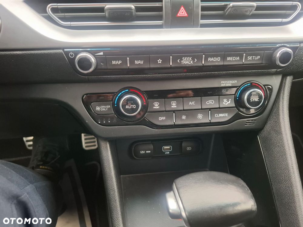 Kia Niro - 24