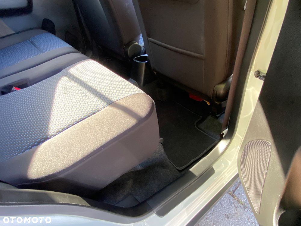 Suzuki Ignis - 12