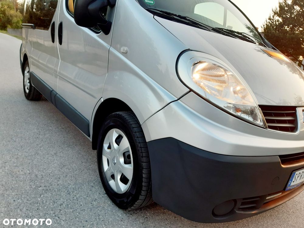 Renault Trafic L1H1 Passenger Lux - 18