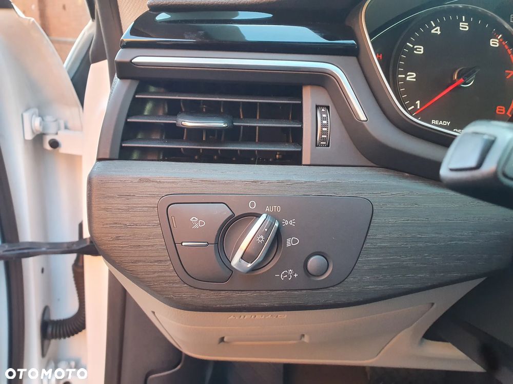 Audi A5 Sportback 40 TFSI quattro S tronic - 23