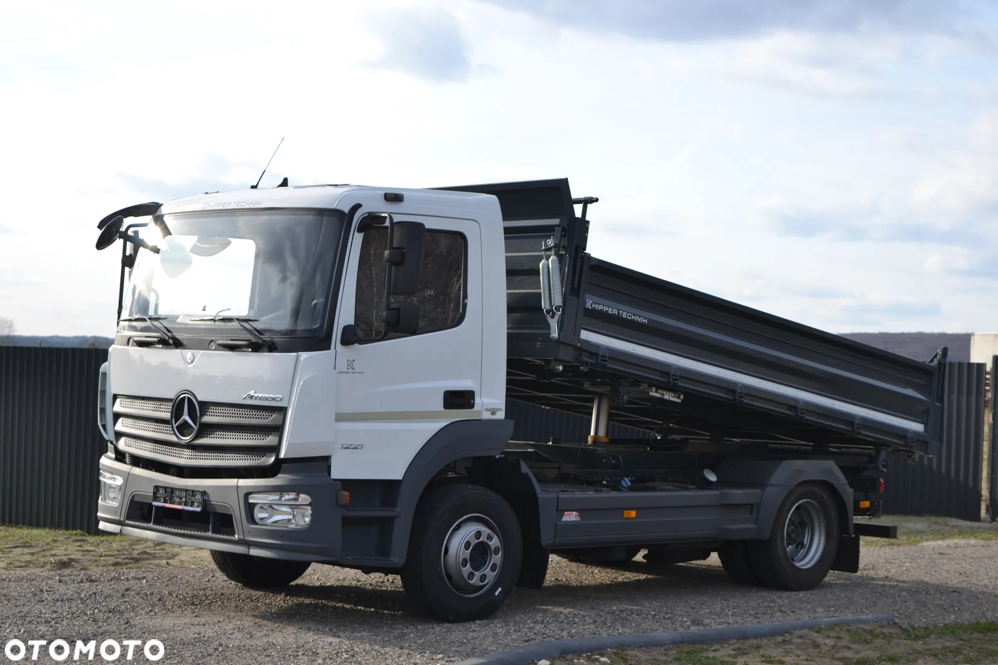 Mercedes-Benz Atego 1221 1224 Nowy 3-stronny WYWROT Kiper WYWROTKA Manual Blokada mostu TGL TGM - 5