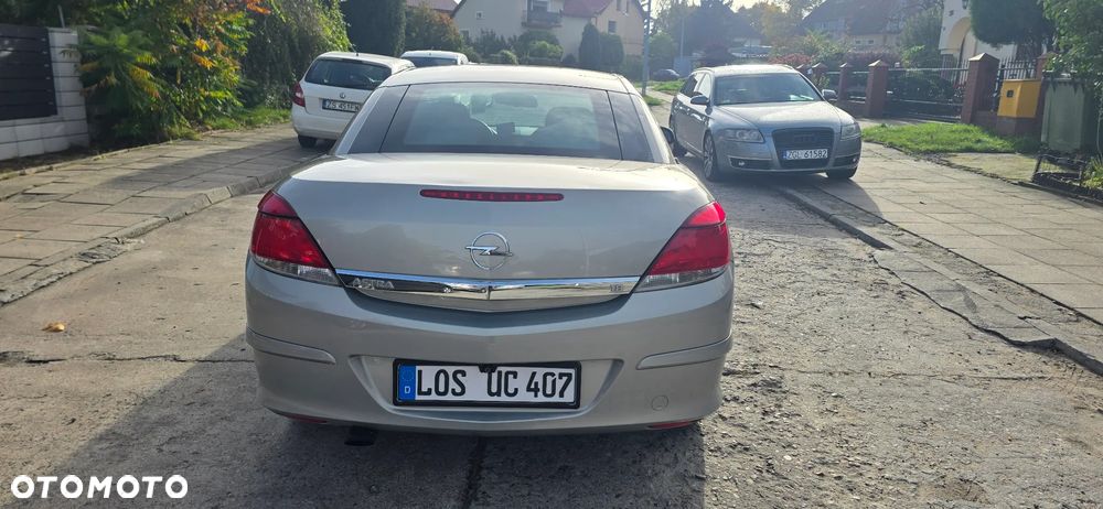 Opel Astra III GTC 1.8 Sport - 8