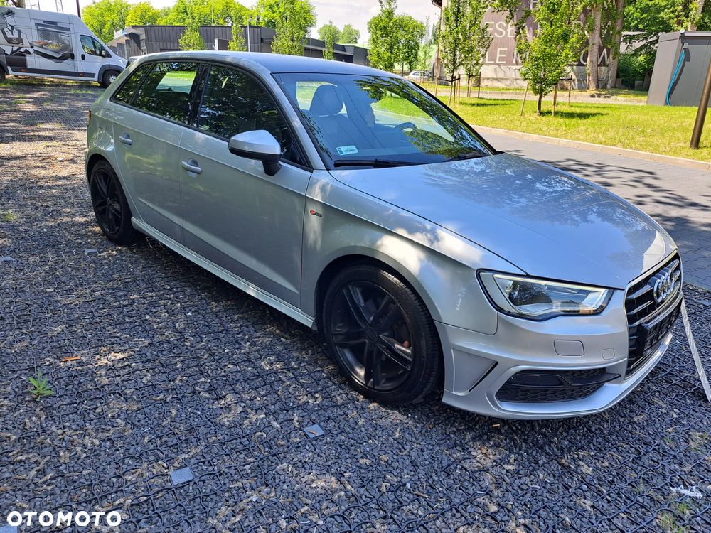 Audi A3 Sportback 1.6 TDI DPF S line Sportpaket - 23