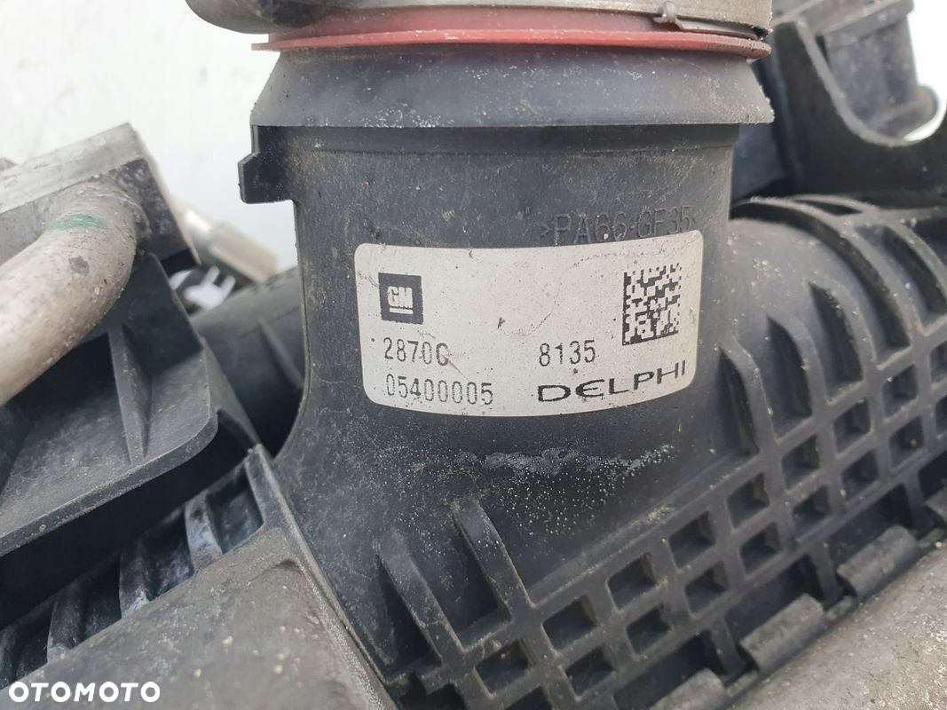 Opel Astra J 4 IV 1.4 turbo Automat pas przedni wzmocnienie chłodnice - 11