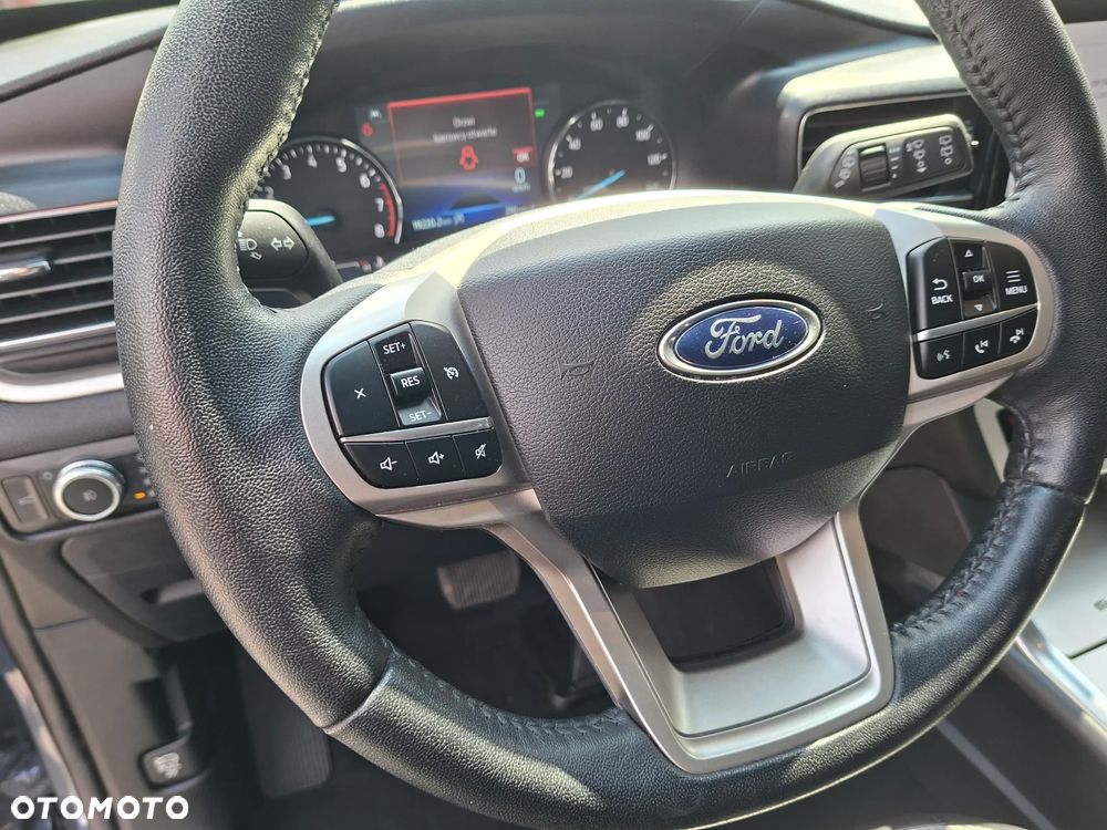 Ford Explorer - 10